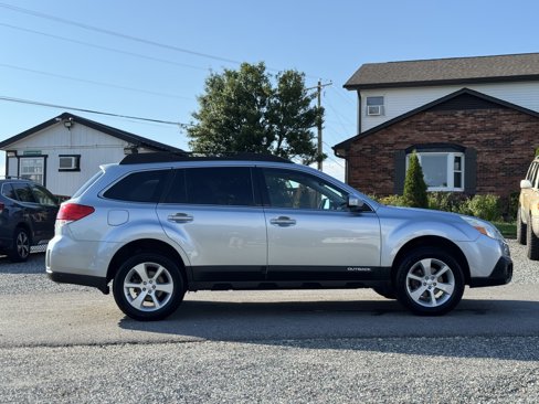 Used 2014 Subaru Outback 2.5i Premium image 2