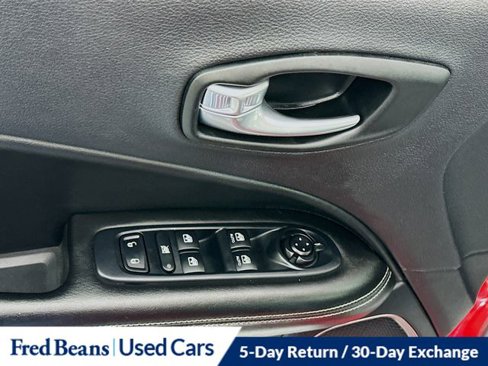 Certified 2021 Jeep Compass 80th Special Edition w/ Sun and Sound Group image 20