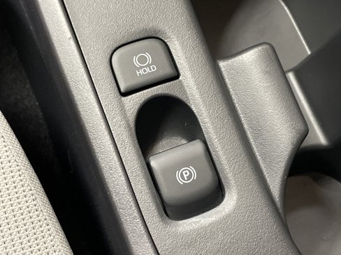 Used 2025 Toyota Corolla LE image 28