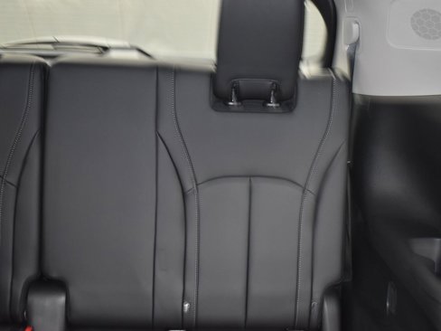 New 2026 INFINITI QX60 Luxe w/ Family Package image 22
