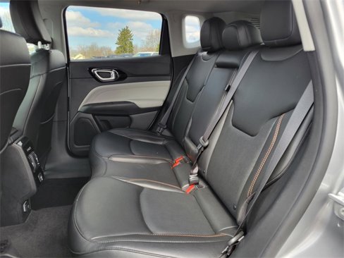 Used 2022 Jeep Compass Limited image 30
