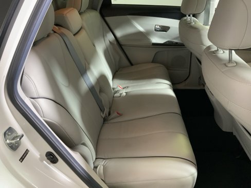 Used 2015 Toyota Venza XLE image 35