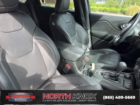 Used 2021 Jeep Cherokee Latitude Lux 80th Anniv w/ Quick Order Package 26U 80TH image 28