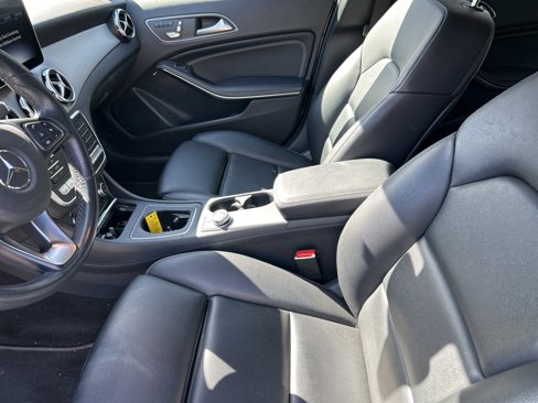Used 2019 Mercedes-Benz GLA 250 4MATIC image 10
