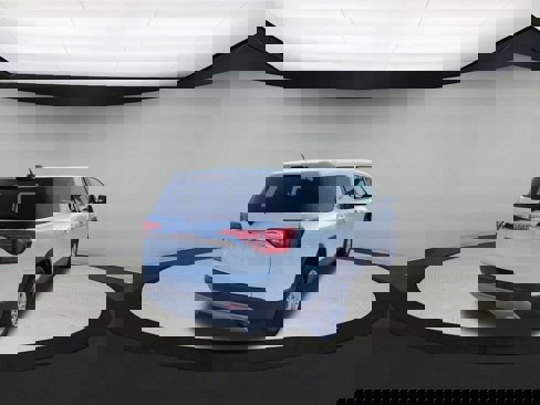Used 2019 GMC Acadia SLE image 8