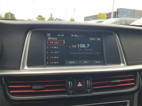 Certified 2020 Kia Optima S image 18