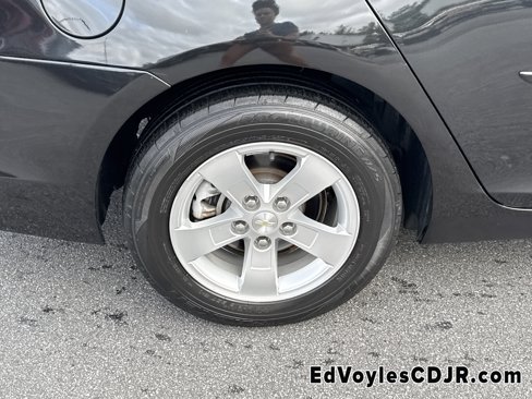 Used 2015 Chevrolet Malibu LS w/ Protection Package image 12