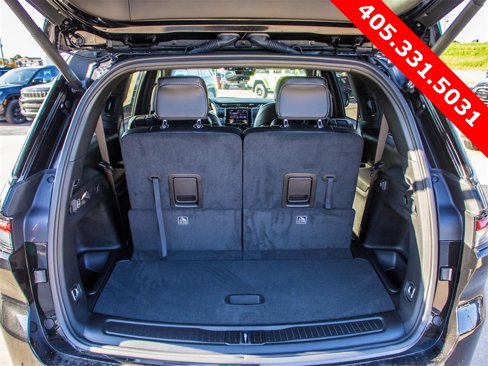 New 2025 Jeep Grand Cherokee L Altitude image 10