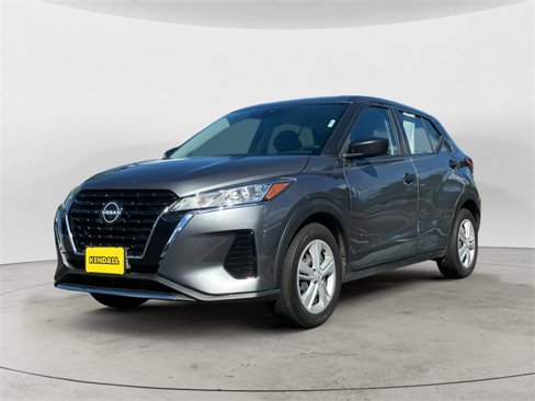 Used 2022 Nissan Kicks S image 2