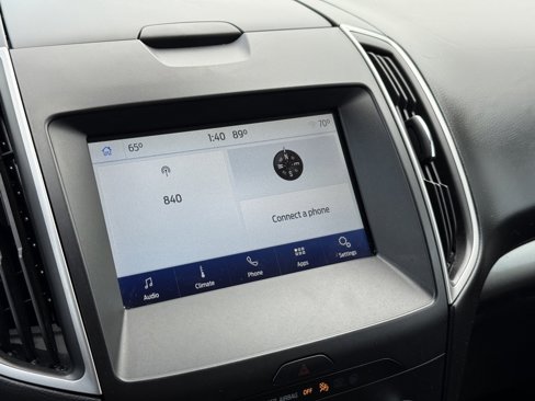 Used 2019 Ford Edge SEL image 25
