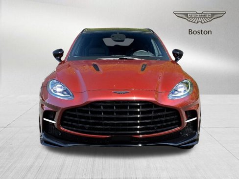 Used 2025 Aston Martin DBX 707 image 2