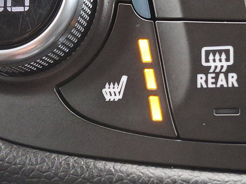 Used 2018 Chevrolet Equinox LT image 25