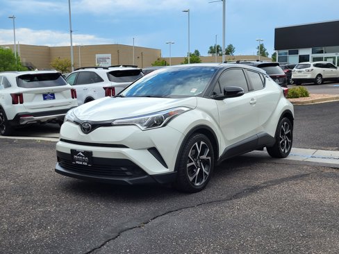 Used 2019 Toyota C-HR XLE image 5