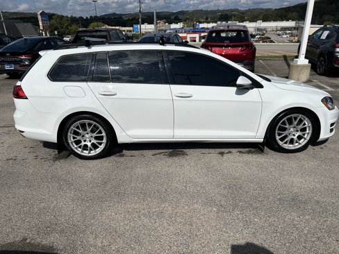 Used 2015 Volkswagen Golf S image 5