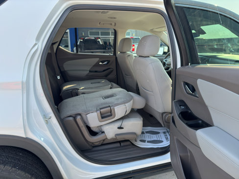 Used 2020 Chevrolet Traverse LT image 23