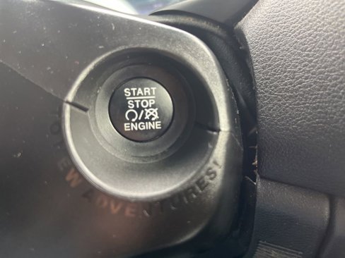 Used 2021 Jeep Renegade Latitude image 20