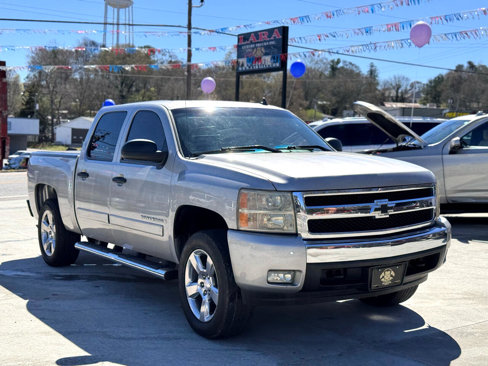 Used 2007 Chevrolet Silverado 1500 LT w/ South Central Value Package image 2