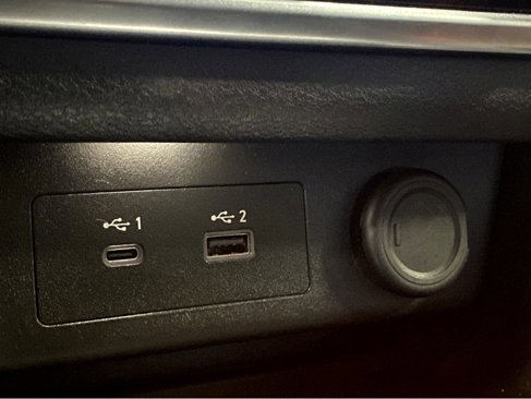 Used 2022 Nissan Rogue SV image 9