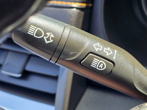 Used 2021 GMC Terrain SLT image 34