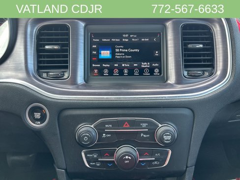 Used 2018 Dodge Charger SXT w/ Blacktop Package image 19