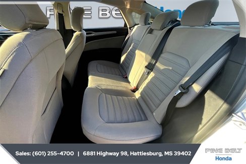 Used 2018 Ford Fusion S image 19
