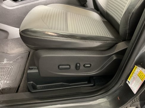 Used 2017 Ford Escape SE w/ Equipment Group 201A image 19