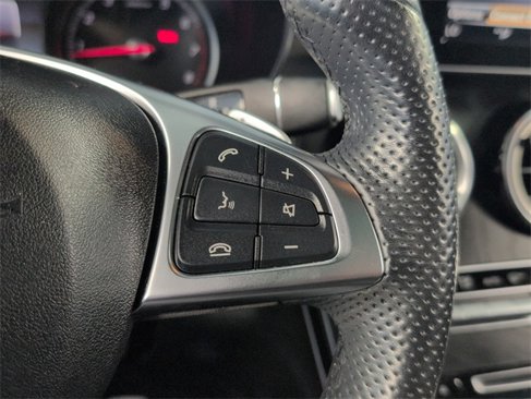 Used 2019 Mercedes-Benz GLC 300 4MATIC image 24