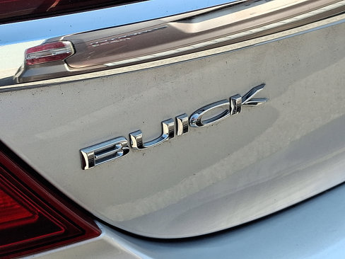 Used 2014 Buick Regal AWD image 9