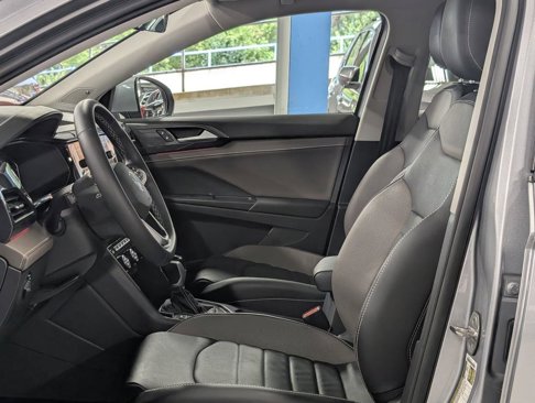 Used 2022 Volkswagen Taos SEL image 48