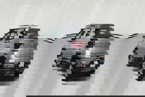 New 2025 Hyundai Venue SE image 5