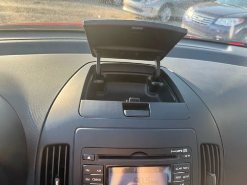 Used 2010 Hyundai Elantra SE image 19