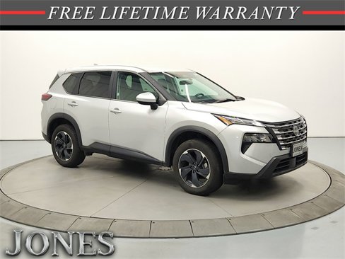 Used 2024 Nissan Rogue SV image 1