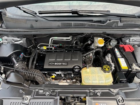 Used 2020 Chevrolet Trax LT image 10