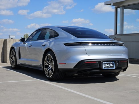 Certified 2022 Porsche Taycan image 3