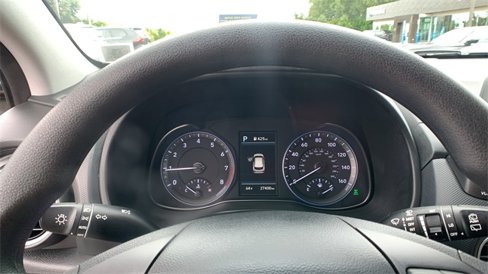 Used 2021 Hyundai Kona SE image 13