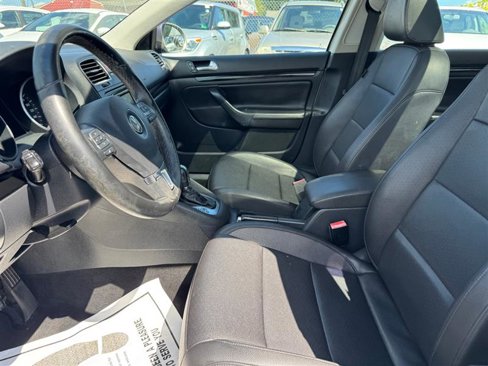 Used 2013 Volkswagen Jetta TDI image 17