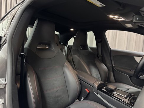 Used 2023 Mercedes-Benz CLA 250 4MATIC image 10
