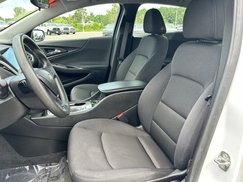 Used 2024 Chevrolet Malibu LS image 11