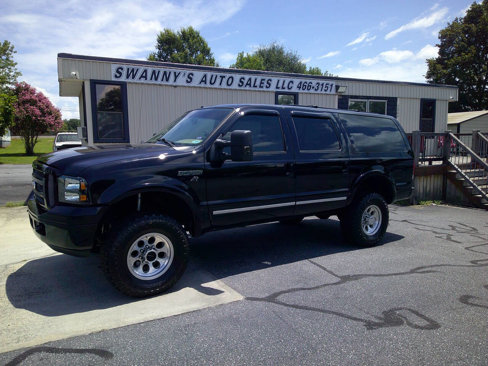 Used 2005 Ford Excursion Limited image 2