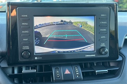 Used 2022 Toyota RAV4 XLE Premium image 19
