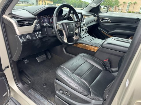 Used 2016 GMC Yukon XL Denali w/ Open Road Package image 12