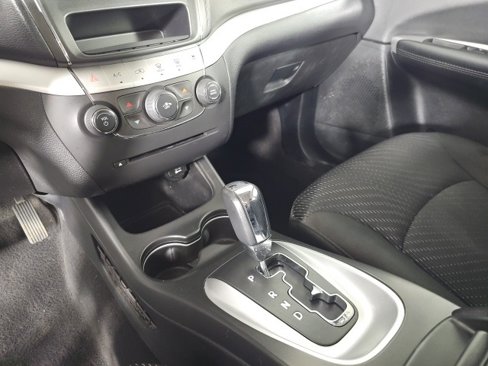 Used 2016 Dodge Journey SE image 24