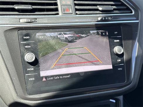 Used 2022 Volkswagen Tiguan SE image 20