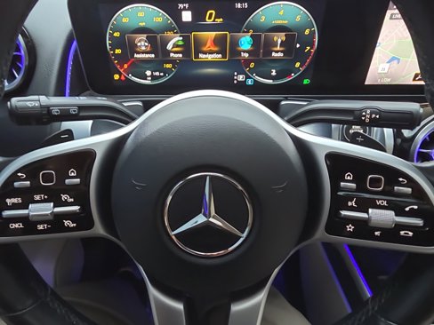 Used 2021 Mercedes-Benz GLB 250 4MATIC w/ Premium Package image 87