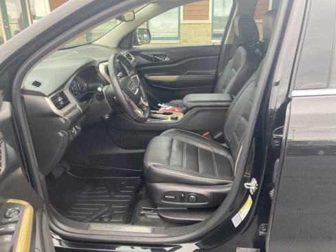 Used 2017 GMC Acadia Denali w/ Technology Package image 10