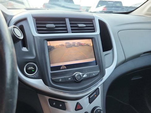 Used 2020 Chevrolet Sonic LT w/ Convenience Package image 14