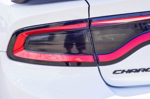 Used 2018 Dodge Charger SXT Plus w/ Blacktop Package image 7