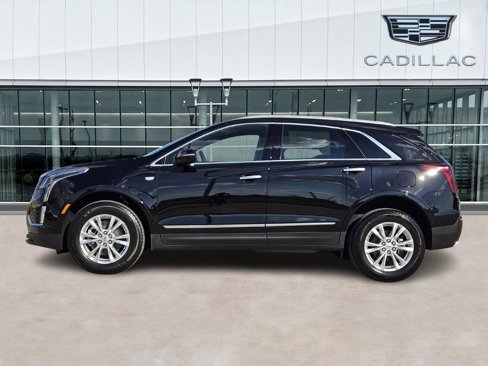 New 2025 Cadillac XT5 Luxury image 3