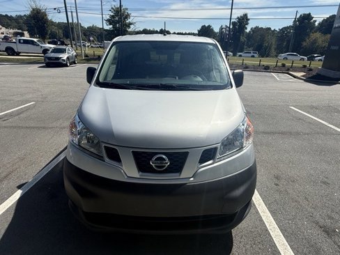 Used 2019 Nissan NV200 S w/ Back Door Glass Package image 2