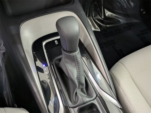 Used 2020 Toyota Corolla LE image 21